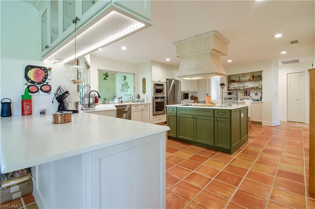 4225 Prestwick CT, NORTH FORT MYERS FL 33903-25