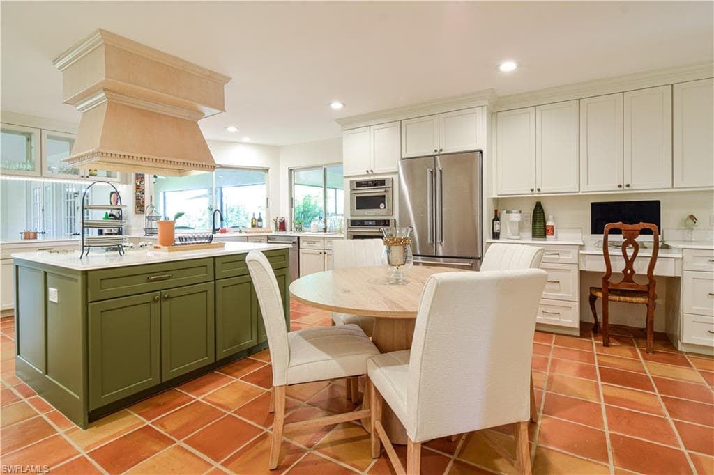 4225 Prestwick CT, NORTH FORT MYERS FL 33903-8