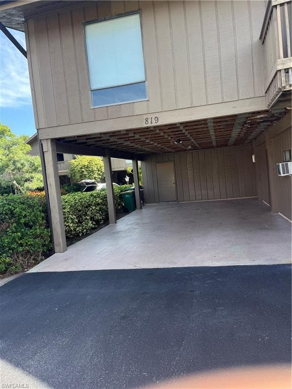819 Palm View DR # 17, NAPLES FL 34110-1