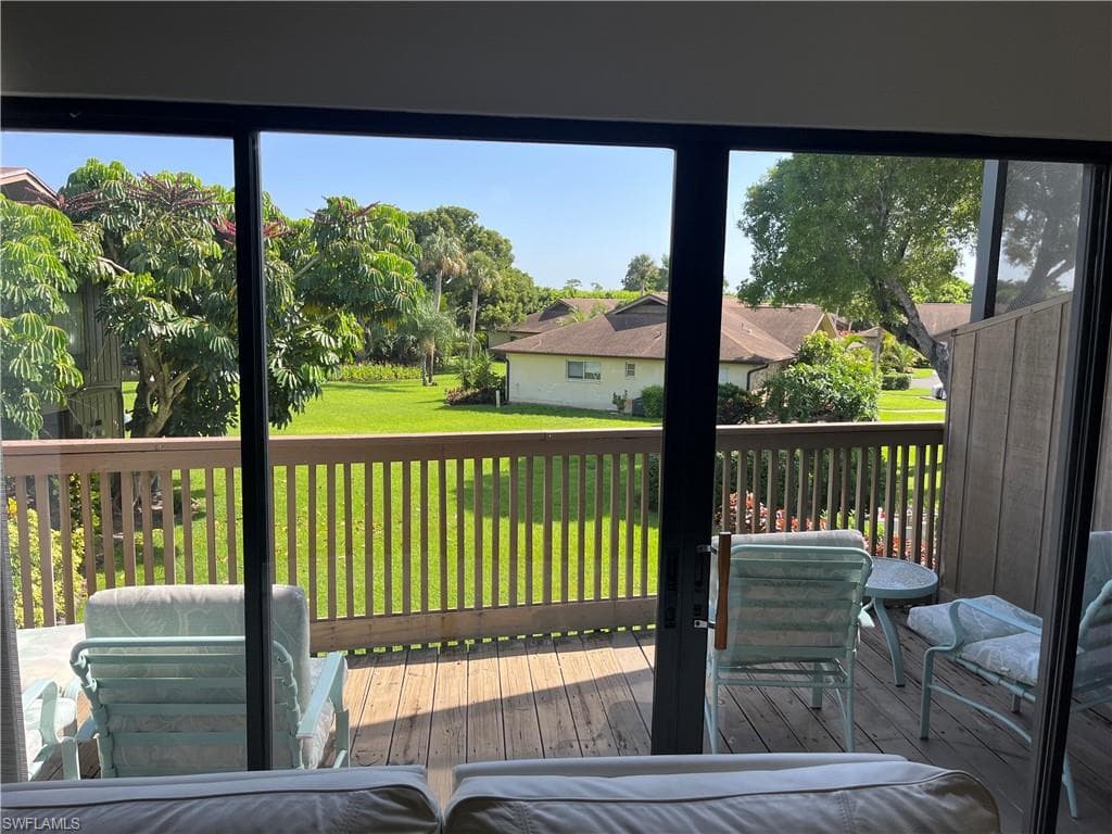 819 Palm View DR # 17, NAPLES FL 34110-13