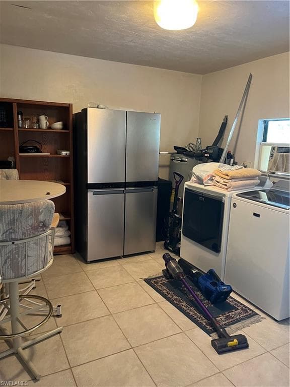 819 Palm View DR # 17, NAPLES FL 34110-14