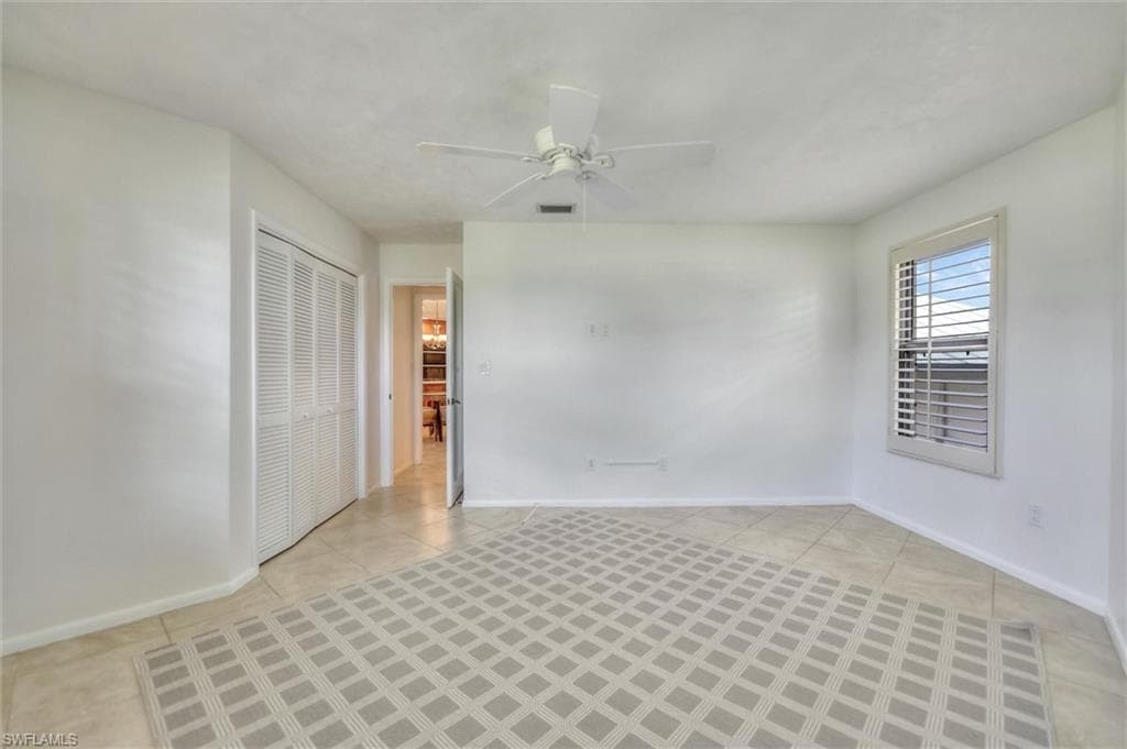 1286 Par View DR, SANIBEL FL 33957-42