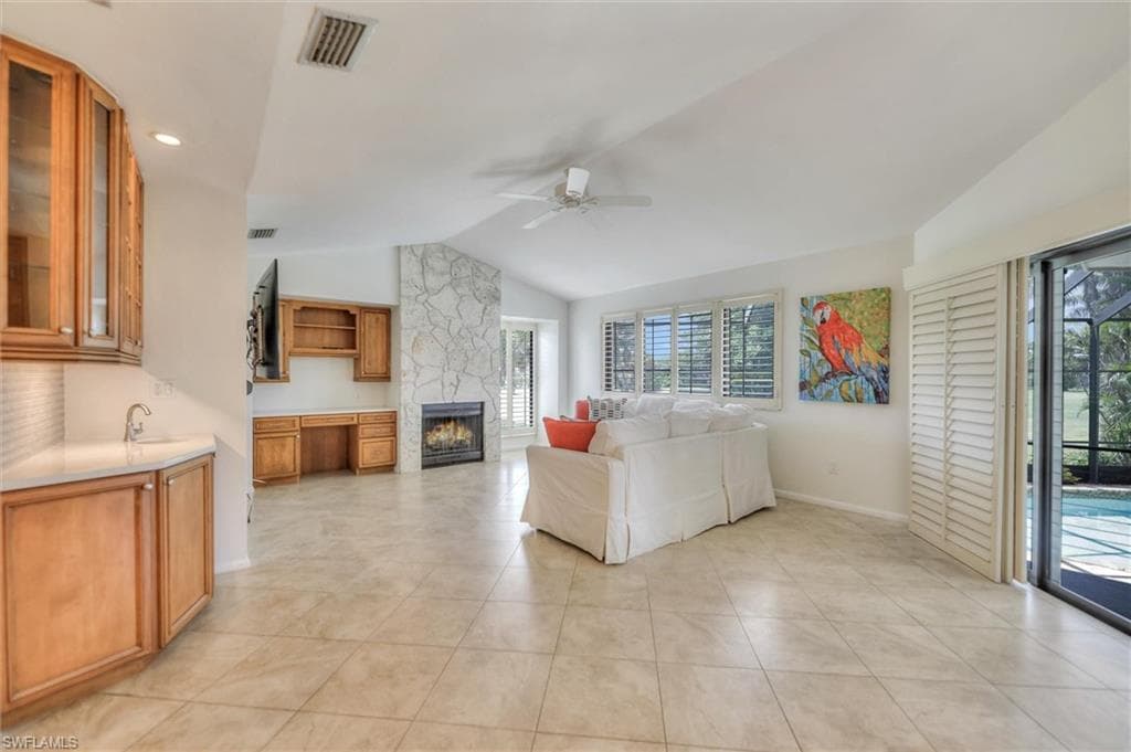 1286 Par View DR, SANIBEL FL 33957-32