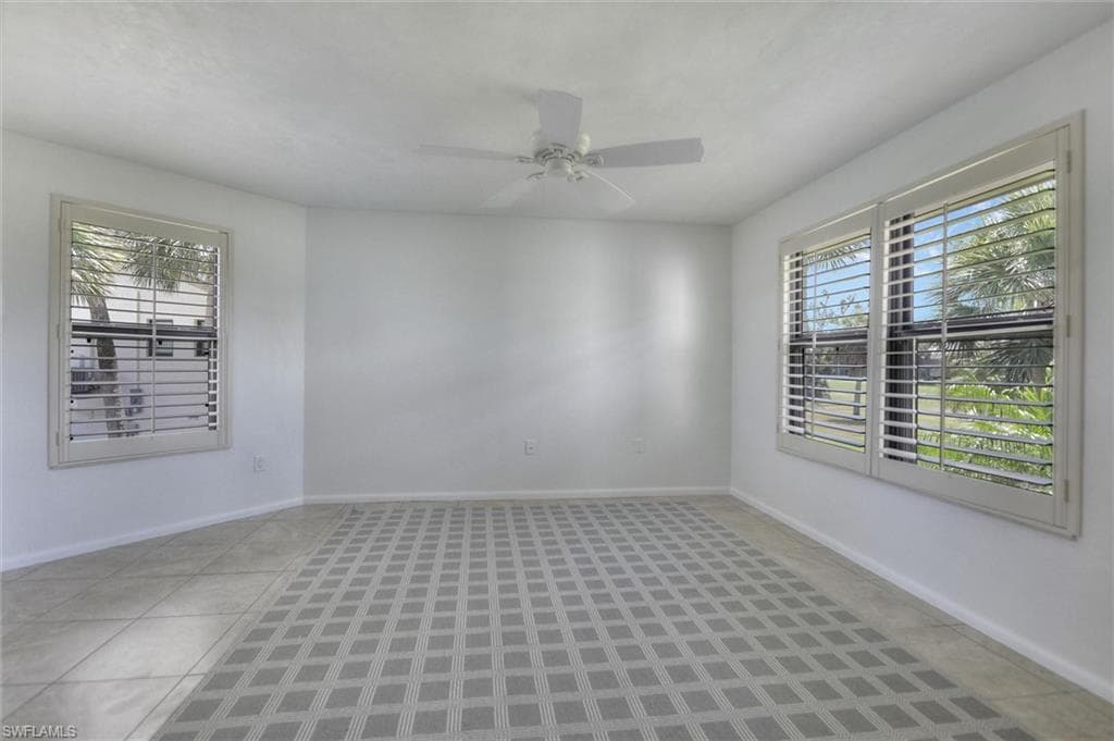 1286 Par View DR, SANIBEL FL 33957-40