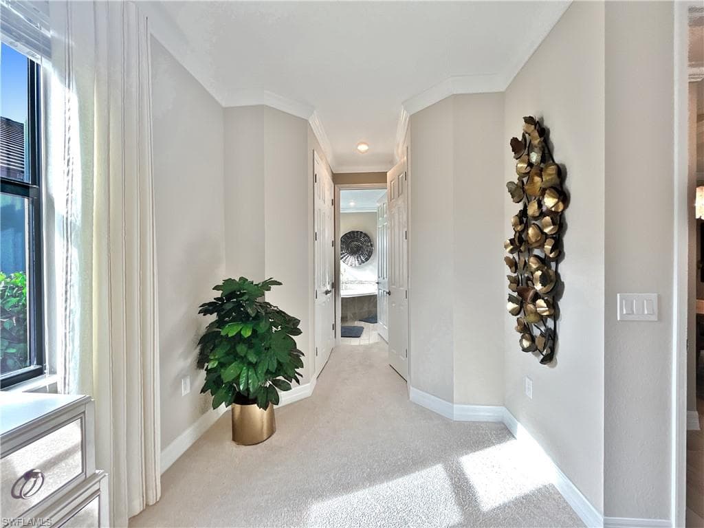 1975 Mustique ST, NAPLES FL 34120-21