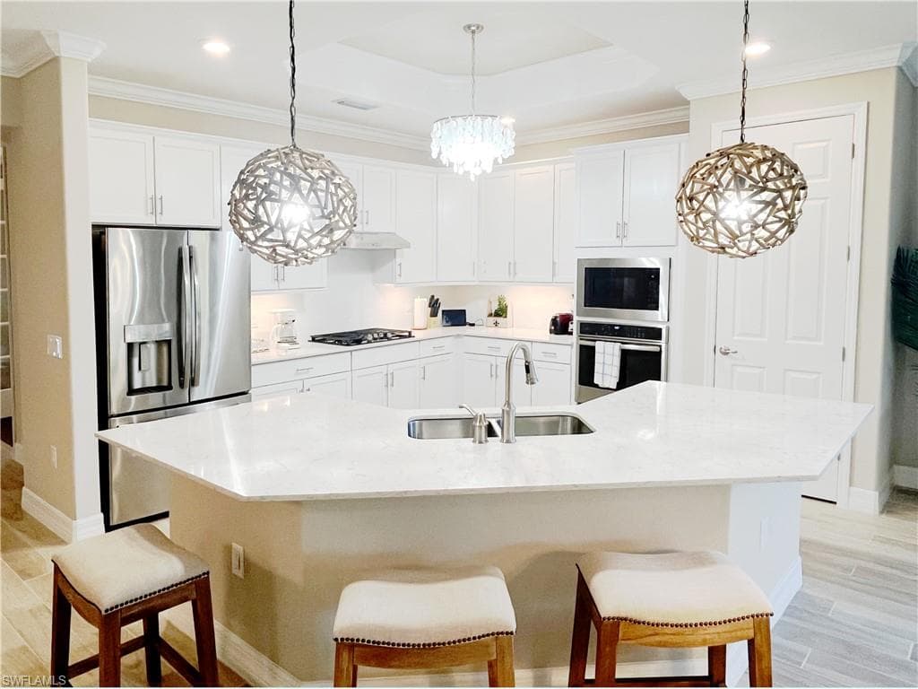 1975 Mustique ST, NAPLES FL 34120-8