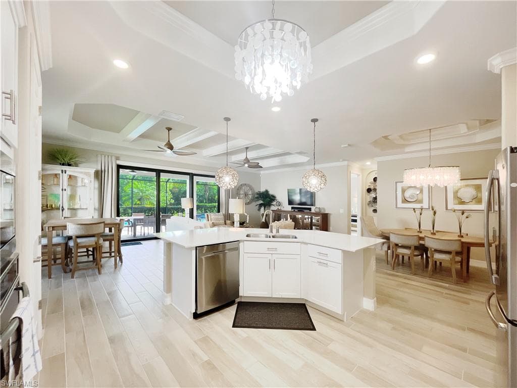 1975 Mustique ST, NAPLES FL 34120-13