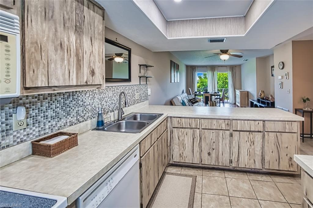 16001 Dublin CIR # 203, FORT MYERS FL 33908-15