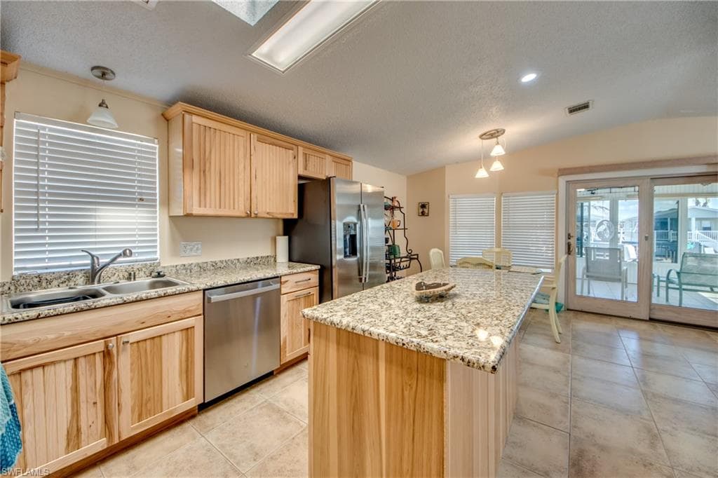 14 Nancy LN, FORT MYERS BEACH FL 33931-12