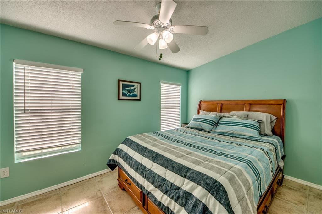 14 Nancy LN, FORT MYERS BEACH FL 33931-4