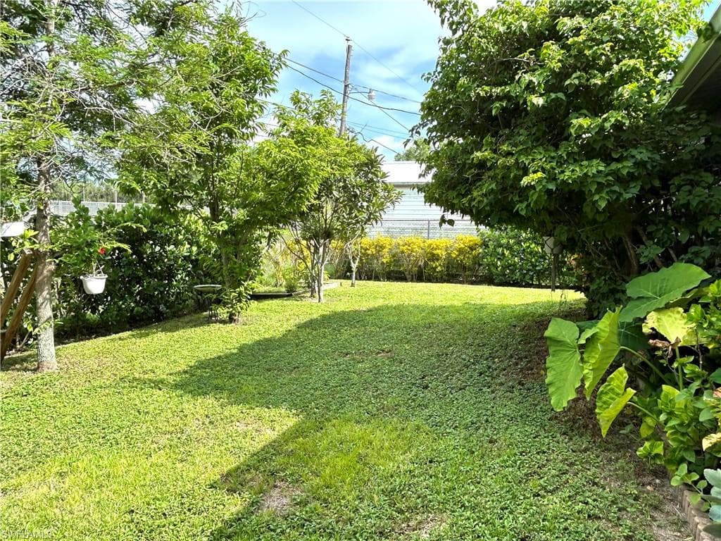 5364 Texas AVE, NAPLES FL 34113-22