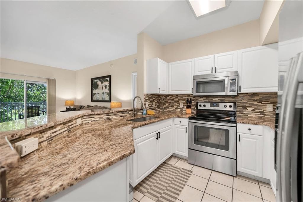 15605 Ocean Walk CIR # 203, FORT MYERS FL 33908-2