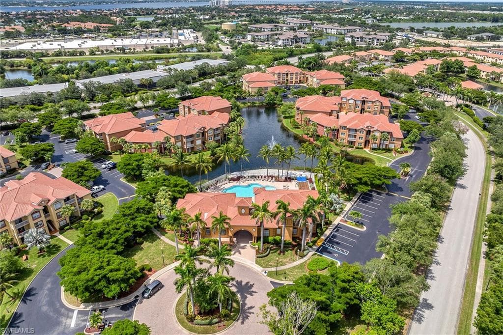 15605 Ocean Walk CIR # 203, FORT MYERS FL 33908-33