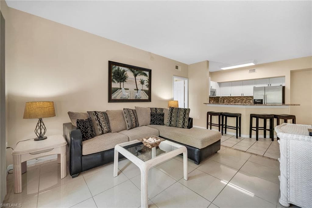 15605 Ocean Walk CIR # 203, FORT MYERS FL 33908-3