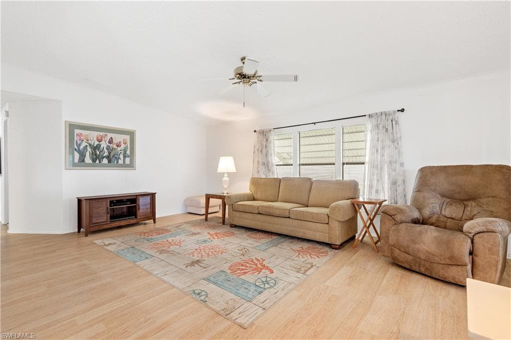 9231 Caloosa DR, NORTH FORT MYERS FL 33903-3