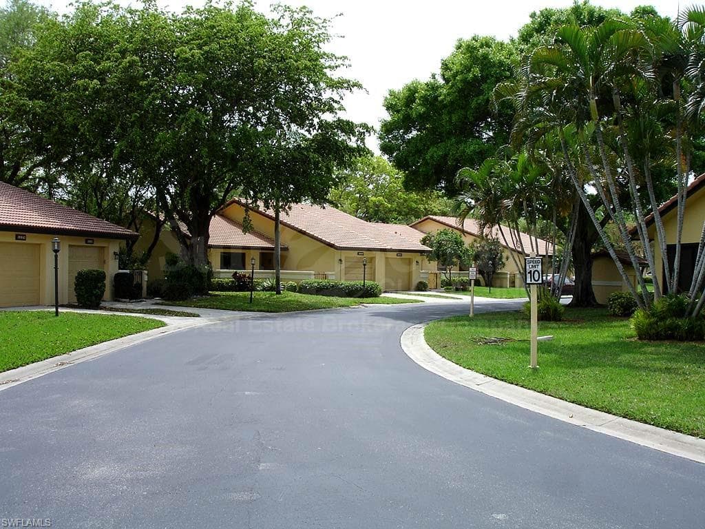 5282 Concord WAY, FORT MYERS FL 33907-21