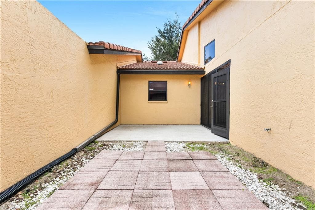 5282 Concord WAY, FORT MYERS FL 33907-16