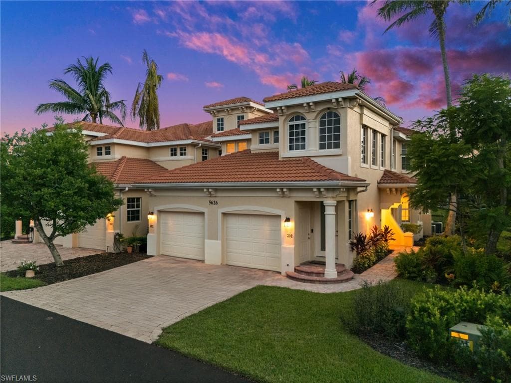 5626 Cape Harbour DR # 102, CAPE CORAL FL 33914-41