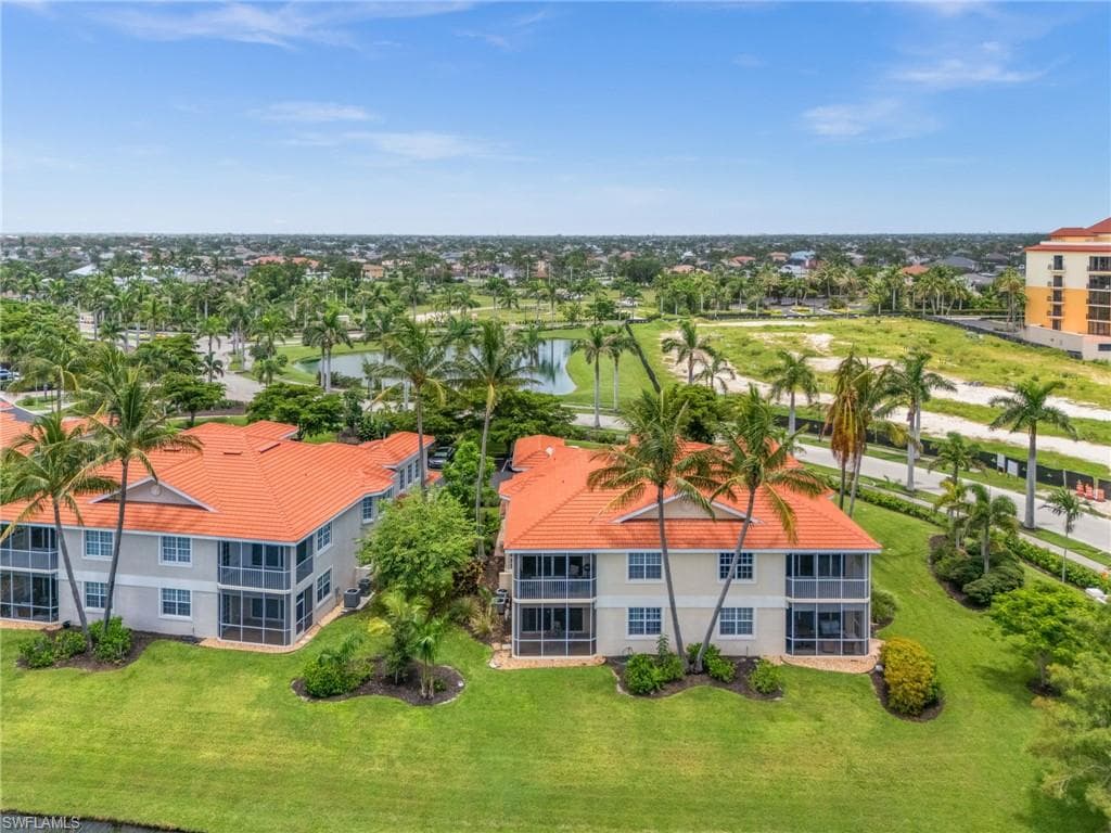 5626 Cape Harbour DR # 102, CAPE CORAL FL 33914-25