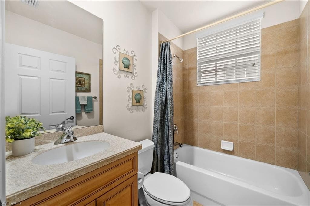 5626 Cape Harbour DR # 102, CAPE CORAL FL 33914-23