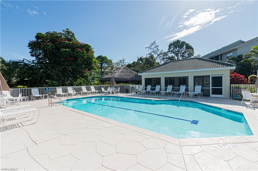 15435 Cedarwood LN # 304, NAPLES FL 34110-29