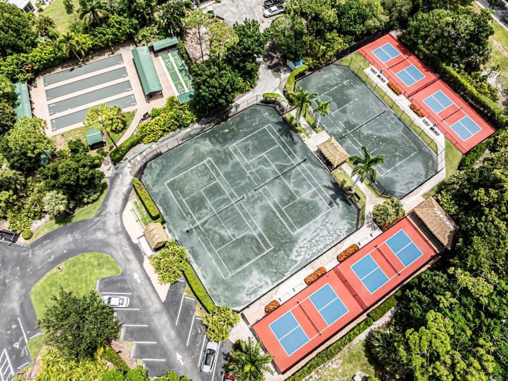 15435 Cedarwood LN # 304, NAPLES FL 34110-38