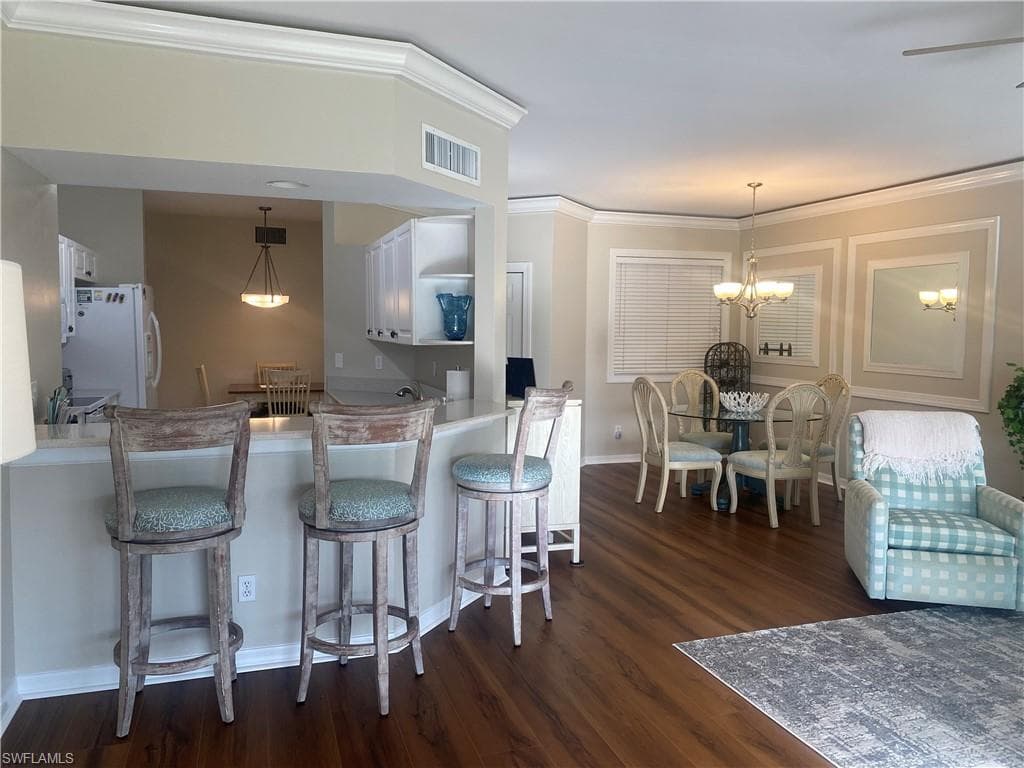 295 Waterside CIR # 102, MARCO ISLAND FL 34145-5