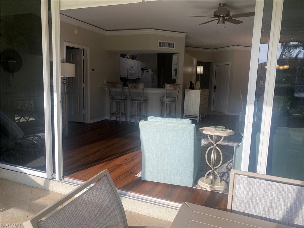 295 Waterside CIR # 102, MARCO ISLAND FL 34145-25