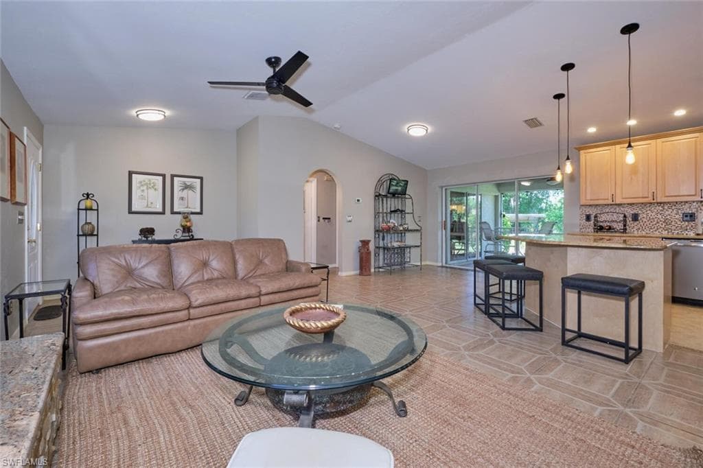 140 SE 8th ST, CAPE CORAL FL 33990-5