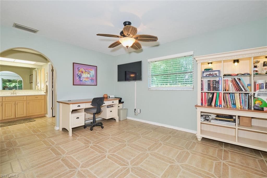 140 SE 8th ST, CAPE CORAL FL 33990-18