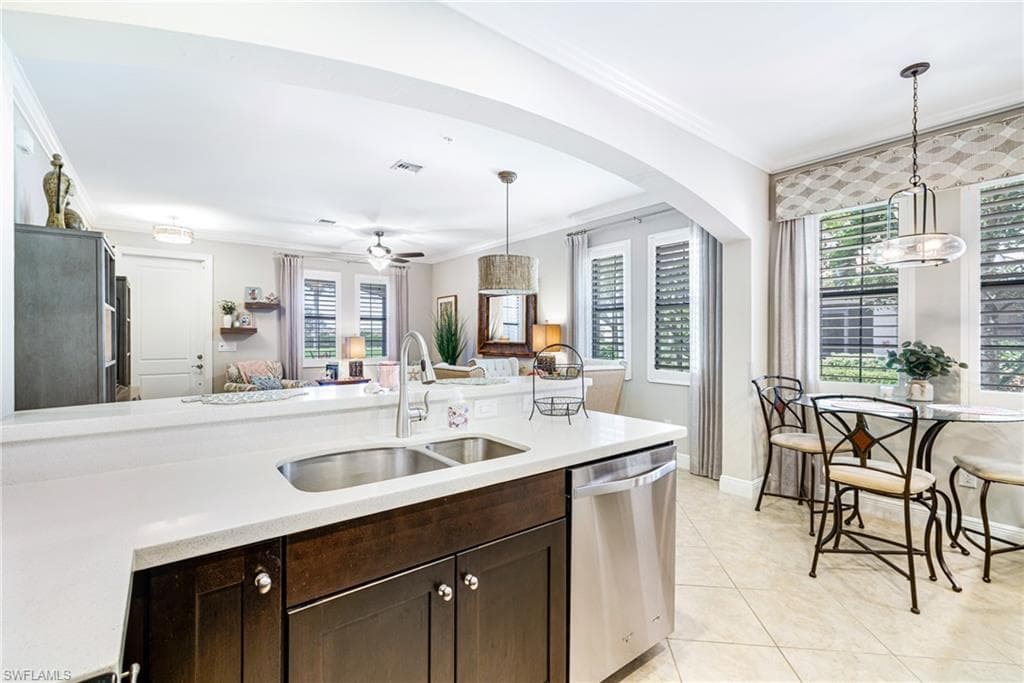 1359 Artesia DR E # 102, NAPLES FL 34113-9