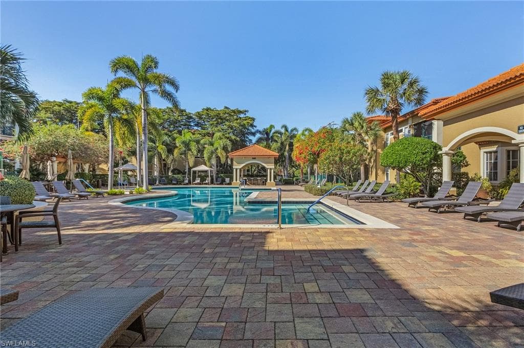8920 Colonnades CT E 524-17