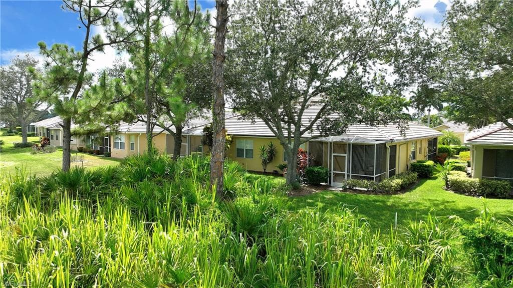 4692 Fairloop RUN, LEHIGH ACRES FL 33973-27