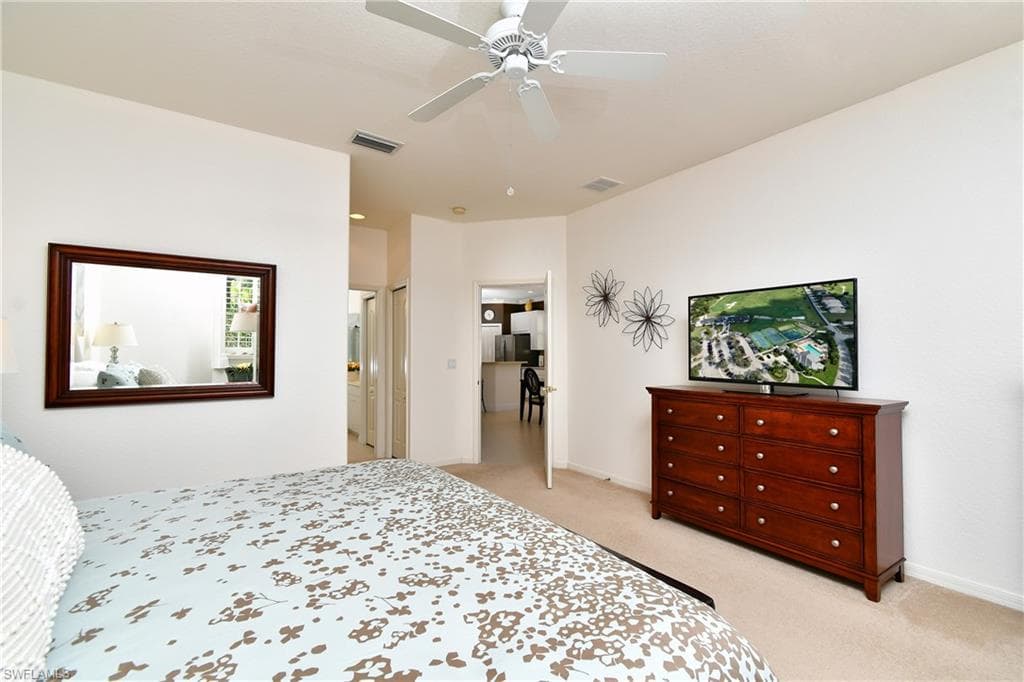 4692 Fairloop RUN, LEHIGH ACRES FL 33973-17