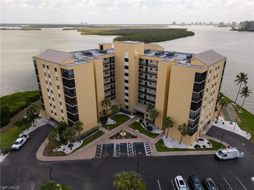 400 Lenell RD # 207, FORT MYERS BEACH FL 33931-20