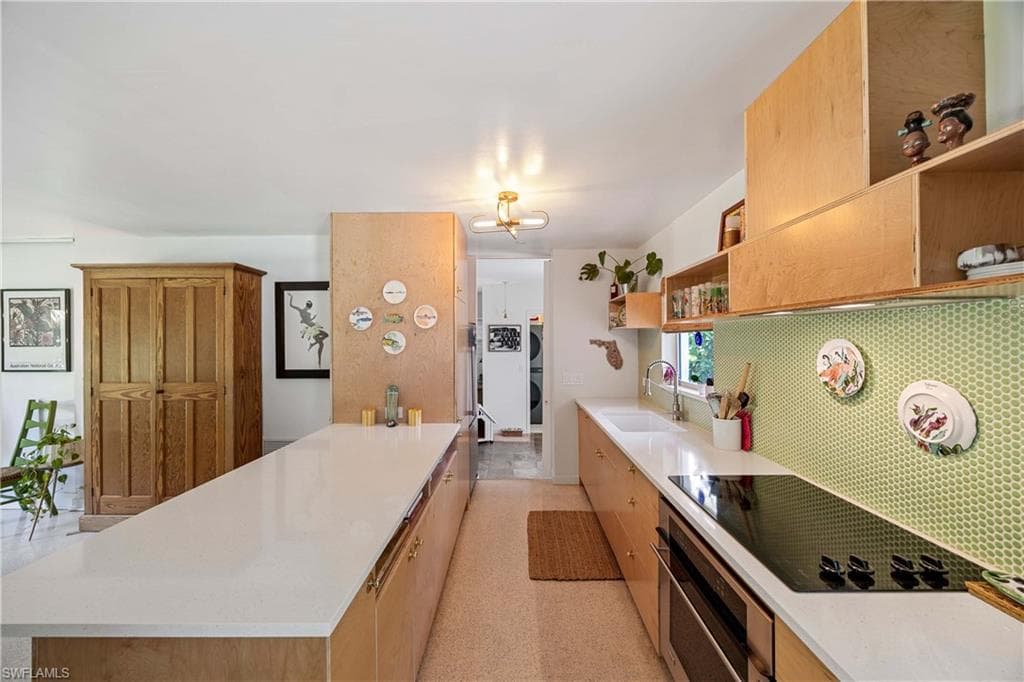 1304 Milano DR, NAPLES FL 34103-2