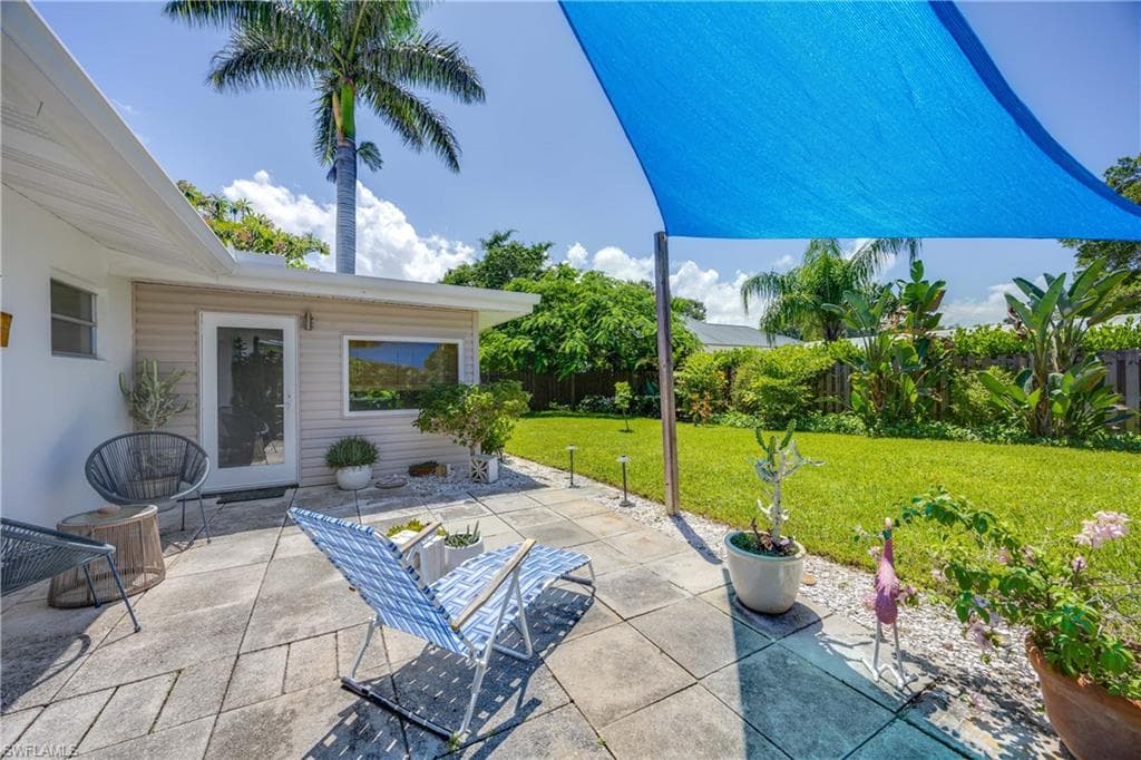 1304 Milano DR, NAPLES FL 34103-24