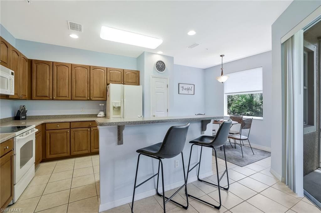 28101 Mandolin CT # 114, BONITA SPRINGS FL 34135-5