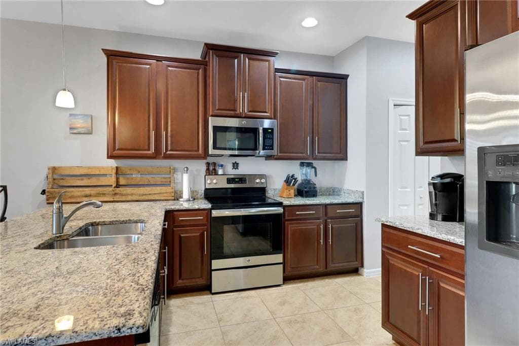 25222 Cordera Point DR, BONITA SPRINGS FL 34135-4