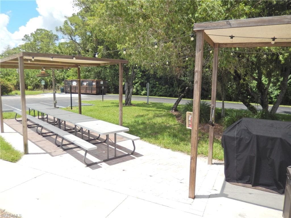 9620 Villa DR # 4, FORT MYERS FL 33905-32