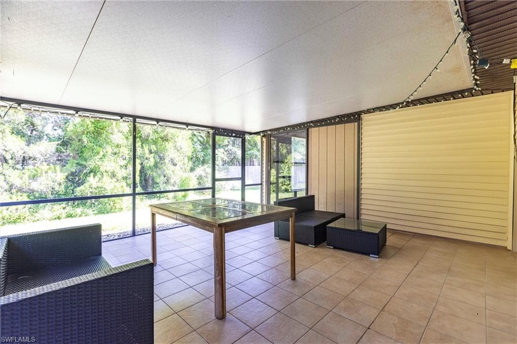 2345 Outrigger LN, NAPLES FL 34104-22