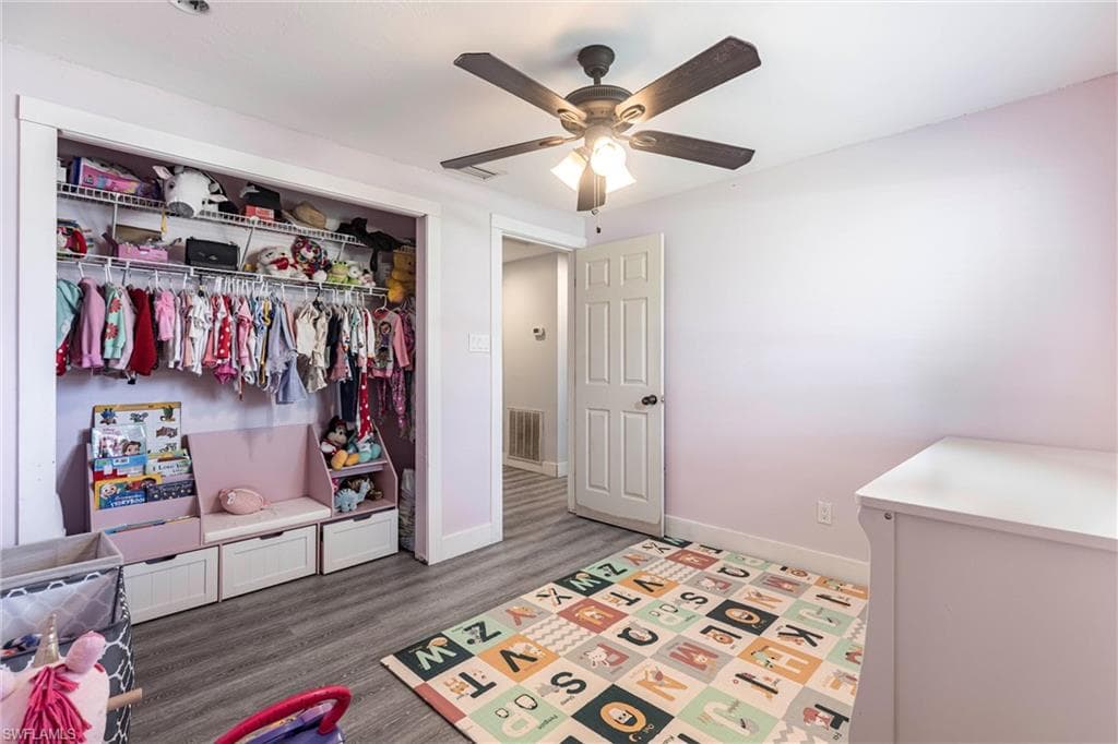 2345 Outrigger LN, NAPLES FL 34104-16