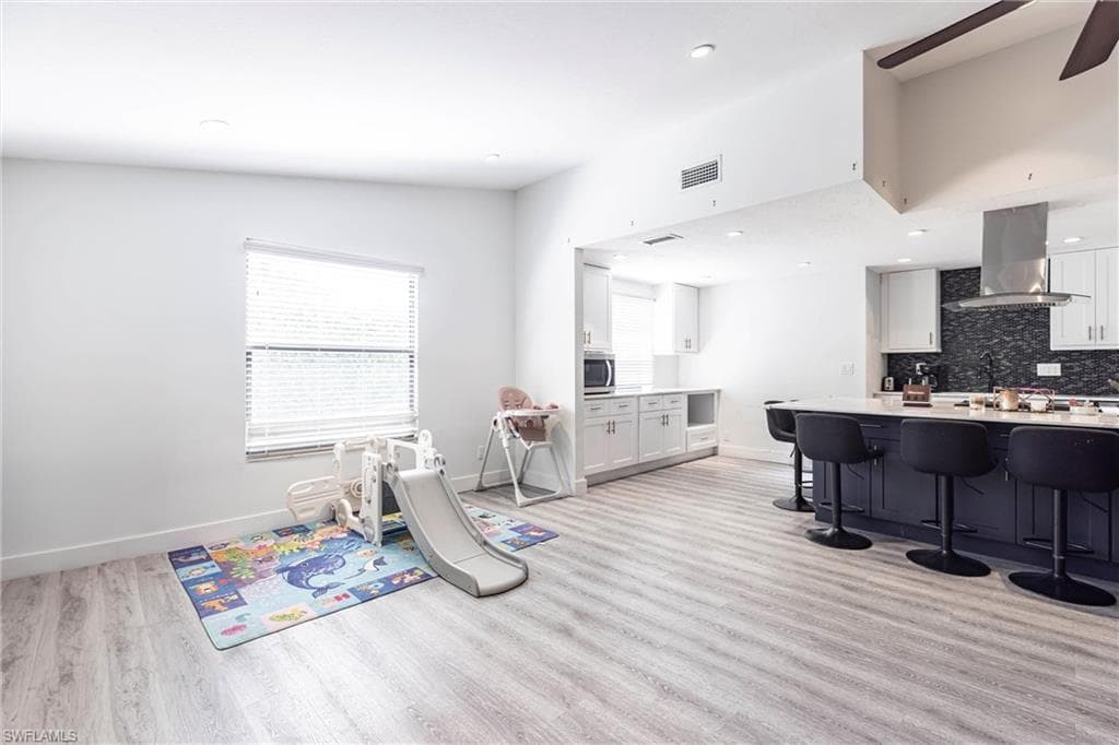 2345 Outrigger LN, NAPLES FL 34104-8