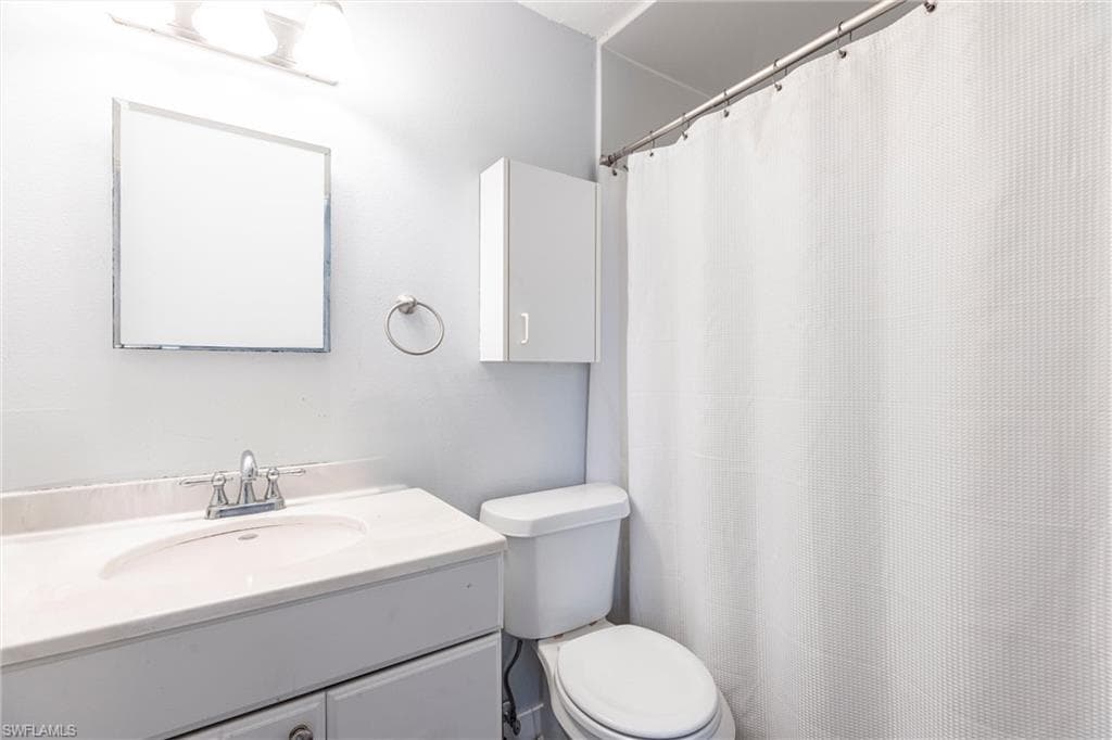 2345 Outrigger LN, NAPLES FL 34104-13