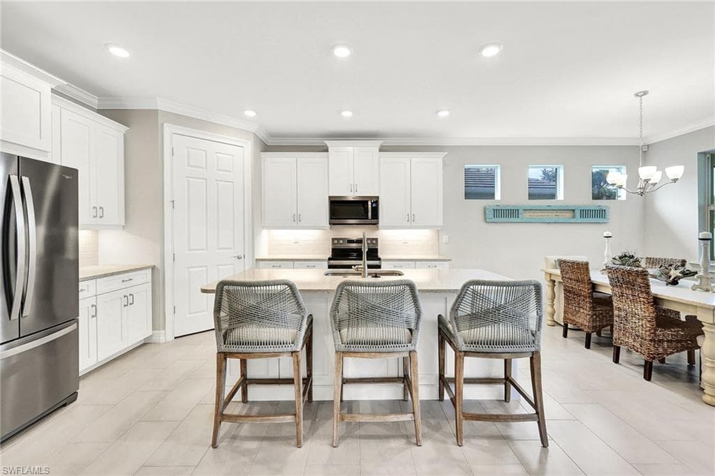 267 Tamarindo LN, NAPLES FL 34114-2