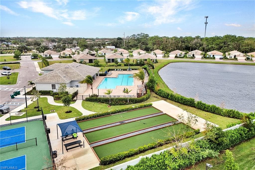 267 Tamarindo LN, NAPLES FL 34114-35