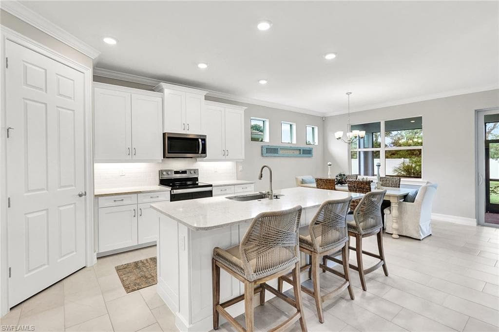 267 Tamarindo LN, NAPLES FL 34114-13