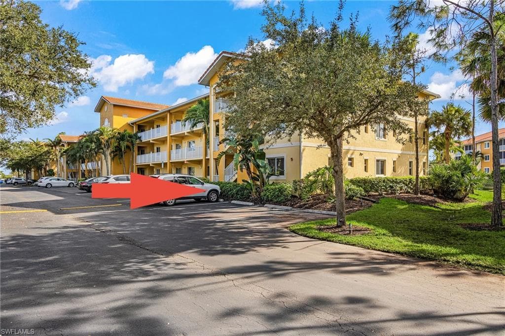 10020 Maddox LN # 114, BONITA SPRINGS FL 34135-1