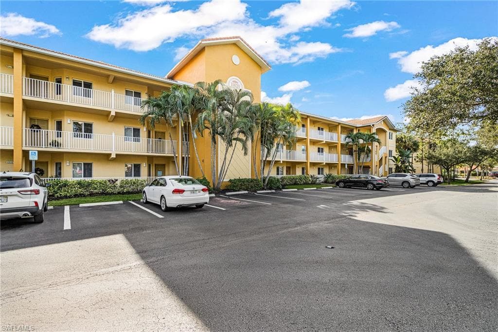 10020 Maddox LN # 114, BONITA SPRINGS FL 34135-29