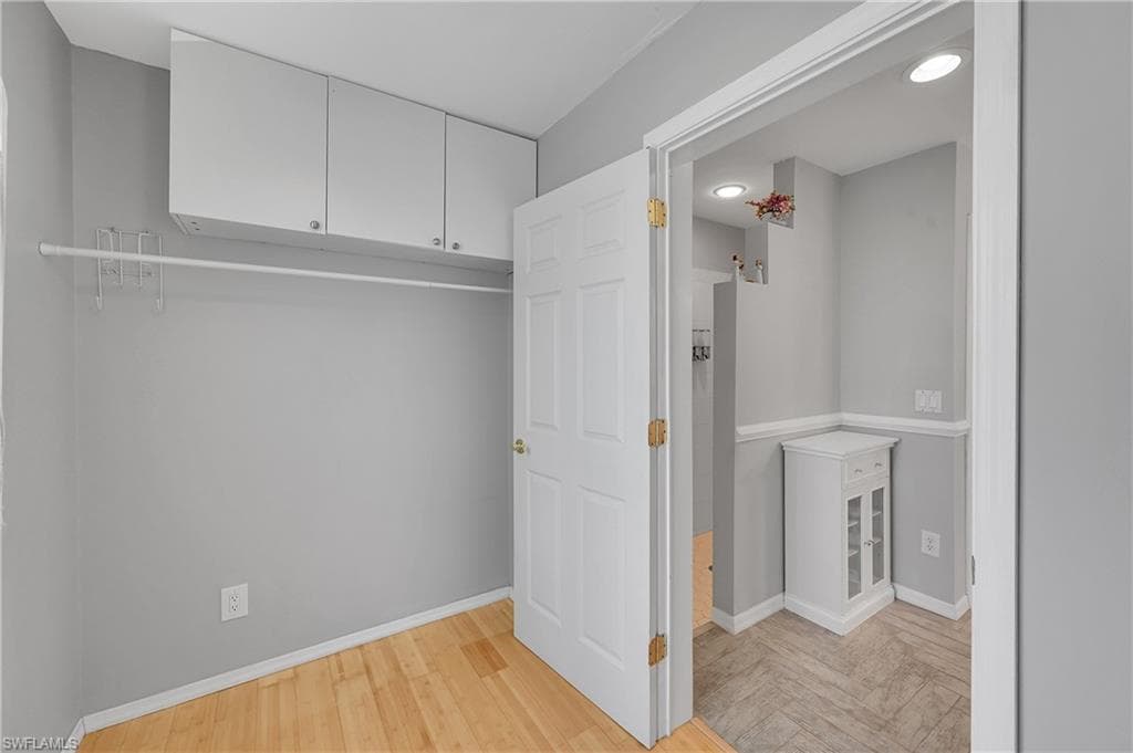 6163 Briarwood TER, FORT MYERS FL 33912-28